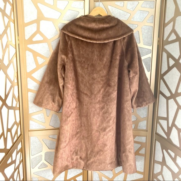 *Vintage Madigan Chicago Brazotta Styled by Sportowne‎ Fur Double-Breast Coat - Picture 3 of 13